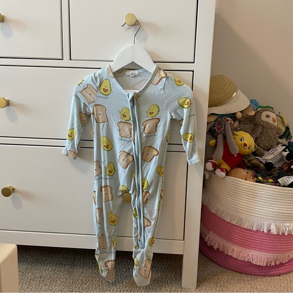 Angel Dear Other - Angel Dear Avocado Toast Footie Pajama Size 6-9 Months